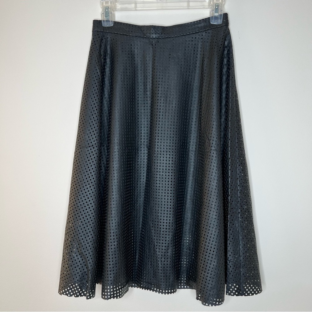 ! Catherine Malandrino Lace Cut Out Structured Skirt